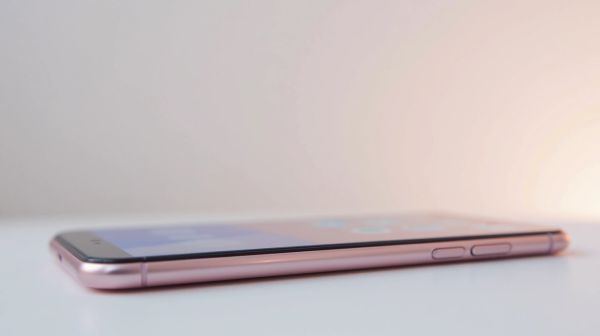 Découvrez l'univers fascinant du téléphone rose 24/7